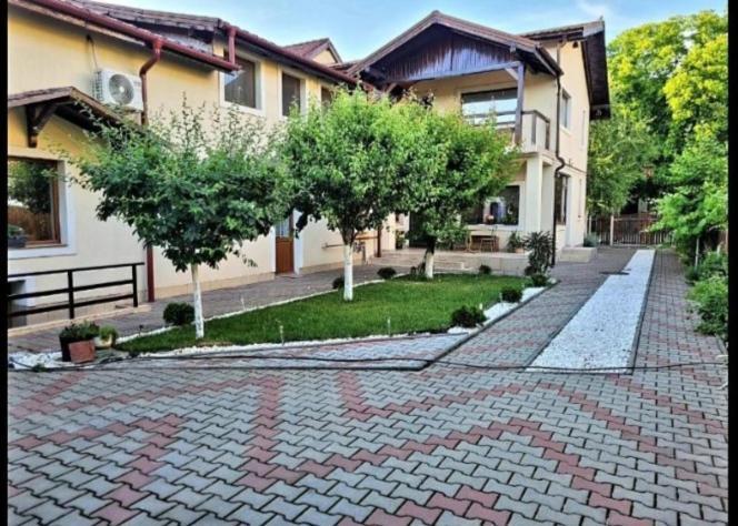 Готель La Cassa Тімішоара Екстер'єр фото